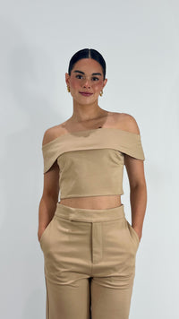 TOP CORTO OFF SHOULDER BEIGE