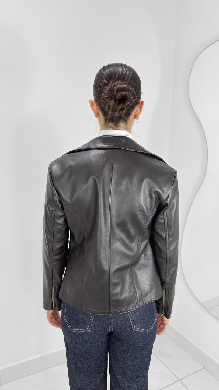 CHAMARRA DE PIEL GENUINA NEGRA