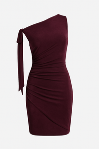 VESTIDO CORTO FRUNCIDO CON DETALLE DE LAZO EN HOMBRO PÚRPURA