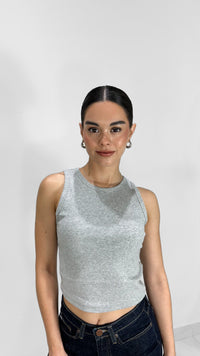 TOP CANELE SIN MANGAS Y CUELLO REDONDO GRIS