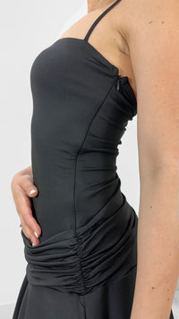 VESTIDO NEGRO DE TIRANTES