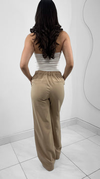 PANTALÓN TIRO ALTO WIDE LEG KHAKI ELÁSTICO CINTURA