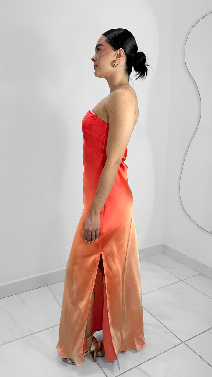 VESTIDO LARGO STRAPLESS SATIN BICOLOR NARANJA