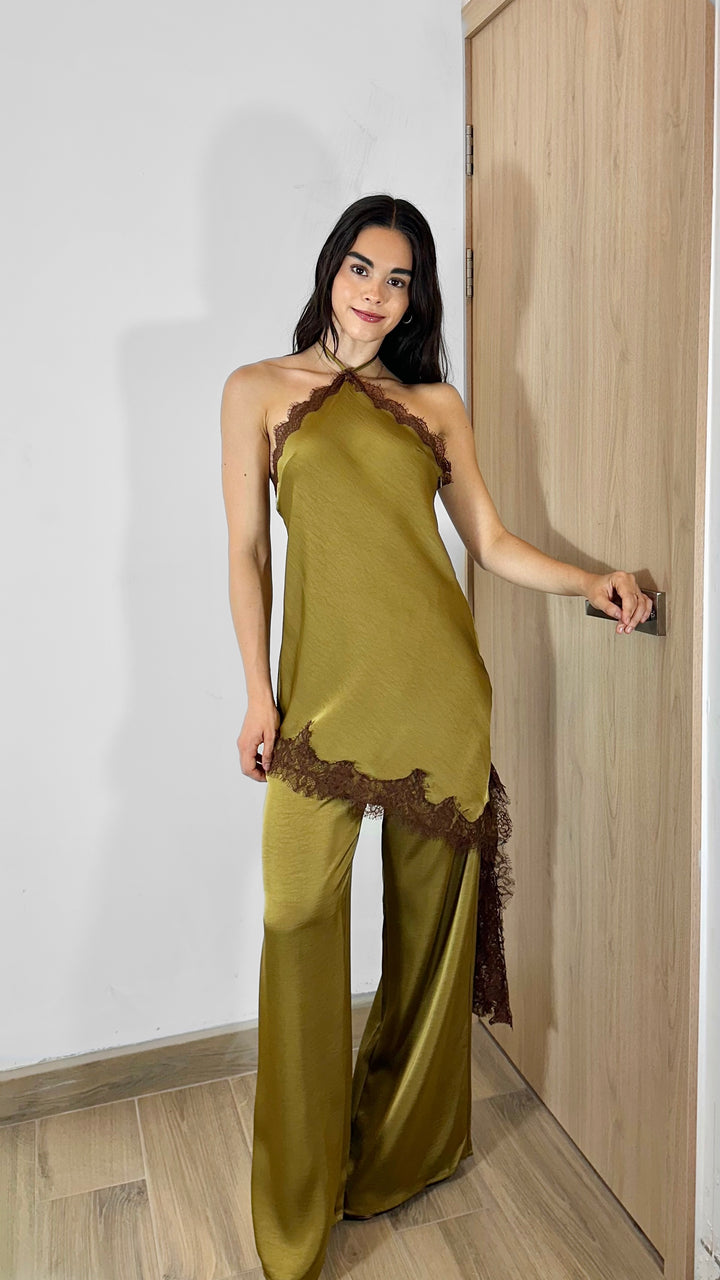 JUMPSUIT SATÍN OLIVO CON ENCAJE CAFÉ