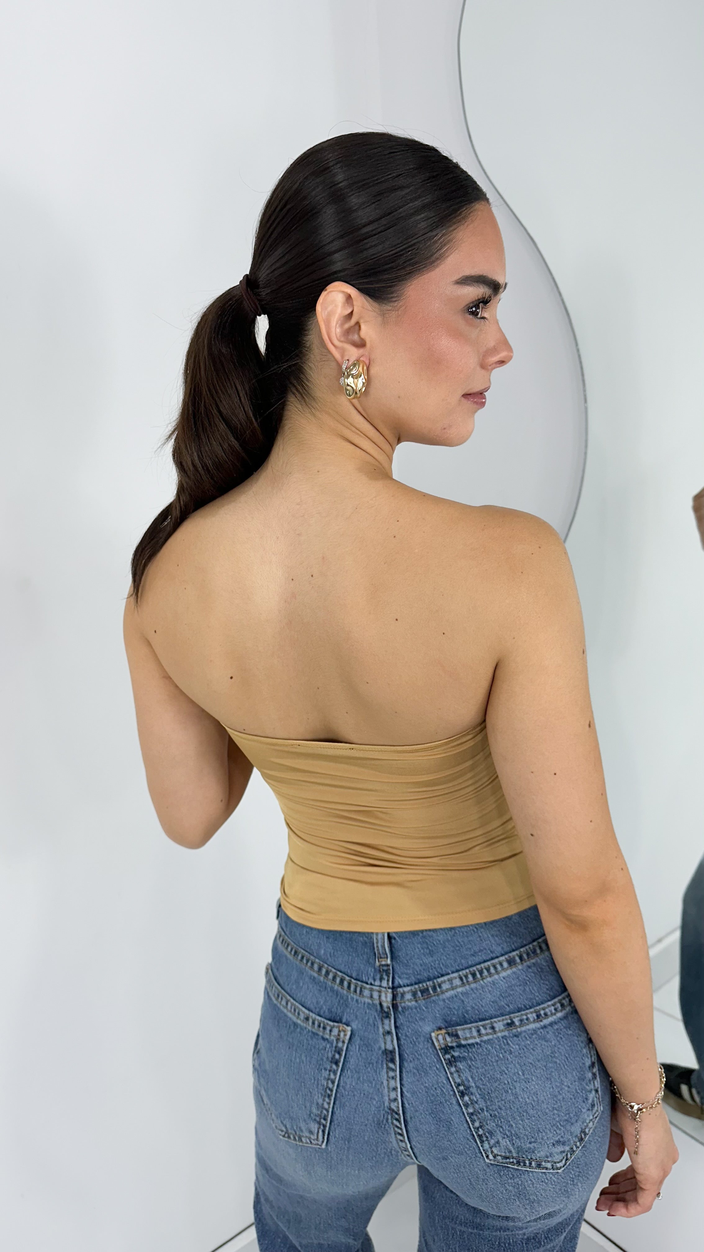 BLUSA STRAPLESS DRAPEADA GOLD TREND