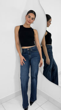 TOP CANELE SIN MANGAS Y CUELLO REDONDO NEGRO