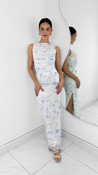 VESTIDO LARGO DRAPEADO BLANCO CON FLORES AZULES