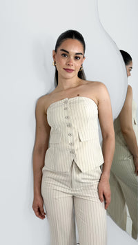 BLUSA STRAPLESS EFECTO SASTRE RAYADO BEIGE