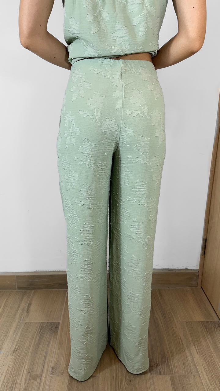SET MENTA CON BORDADO