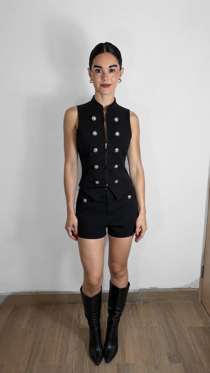 CCONJUNTO NAPOLEÓN NEGRO DE SHORT Y CHALECO