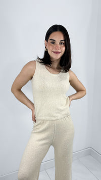 TOP SUELTO TIRANTES DE BORREGO BEIGE