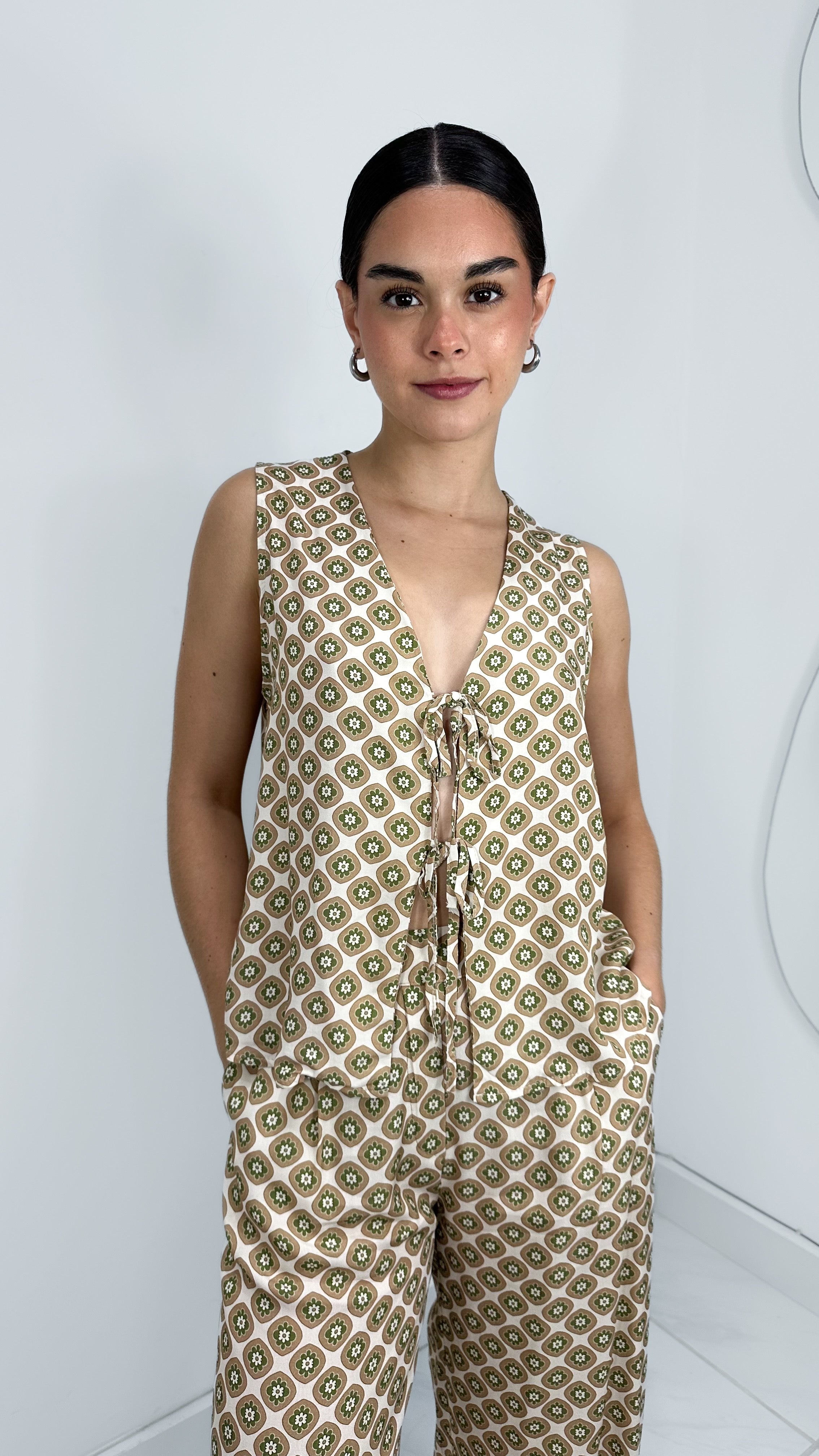 B RIBBON TIE TOP - MULTICOLOR