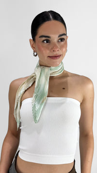 PAÑUELO PLISADO DE SEDA