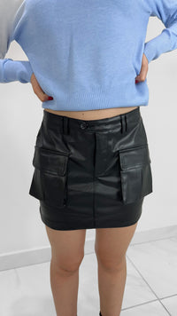 FALDA CARGO CORTA DE PIEL