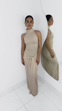 THE RIVER SAND DRESS - VESTIDO LARGO EFECTO LAZO HALTER ARENA