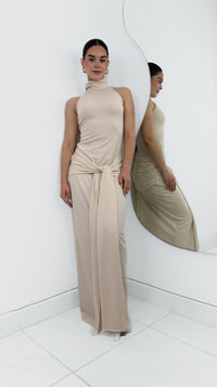 THE RIVER SAND DRESS - VESTIDO LARGO EFECTO LAZO HALTER ARENA