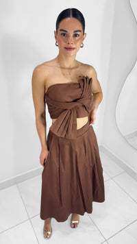 TOP STRAPLESS CRUZADO CAFÉ