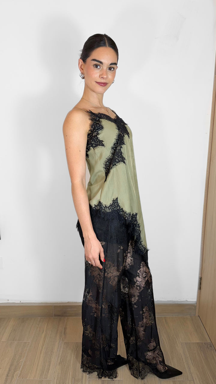 SET SATÍN OLIVO CON NEGRO DE ENCAJE