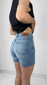 SHORT DENIM TIRO ALTO LIGHT BLUE