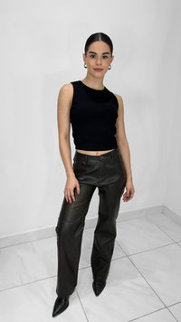PANTALÓN LARGO DE PIEL CON ACABADO DESGASTADO NEGRO
