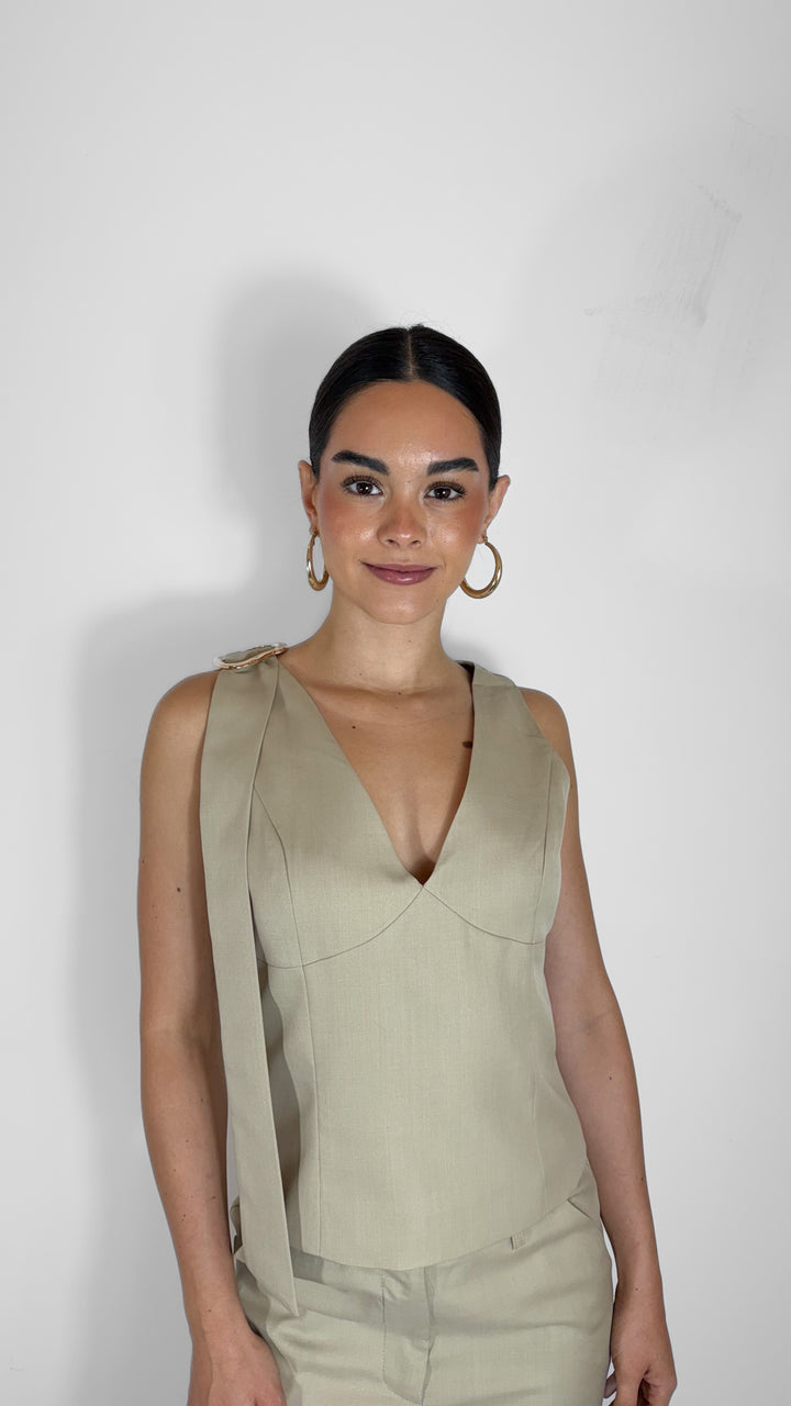 TOP FORMAL ESCOTE V KHAKI (SET)