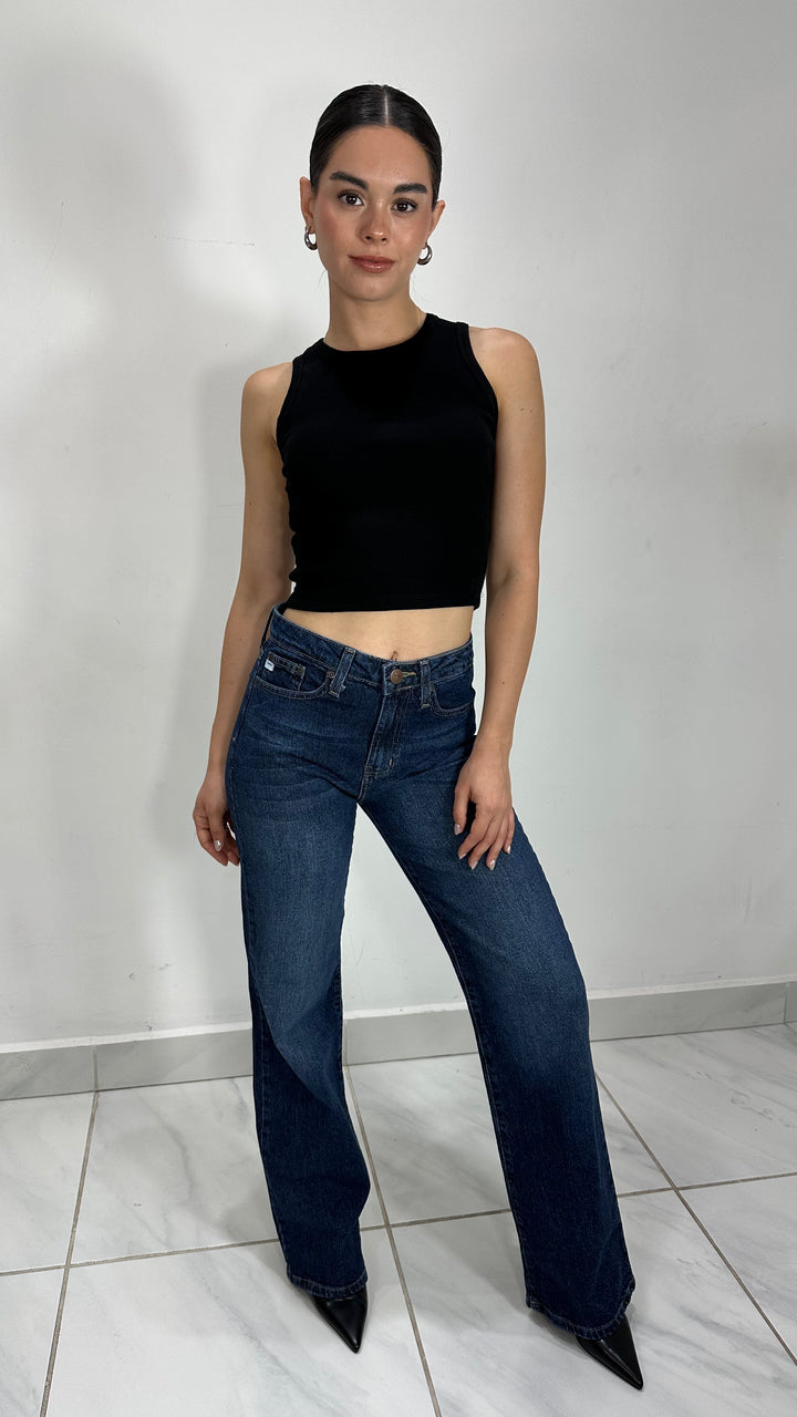 TOP CANELE SIN MANGAS Y CUELLO REDONDO NEGRO