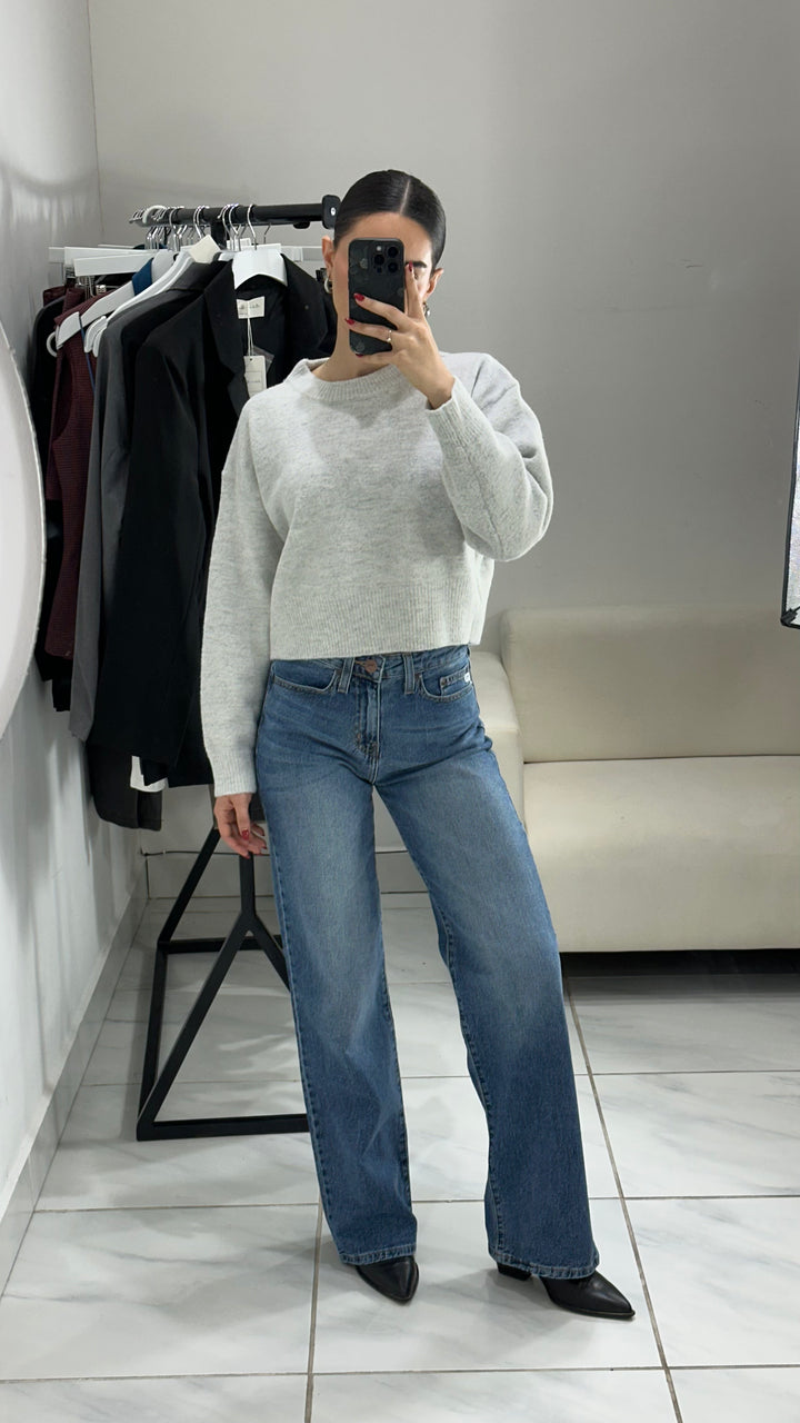 SUÉTER CORTO MANGA LARGA GRIS