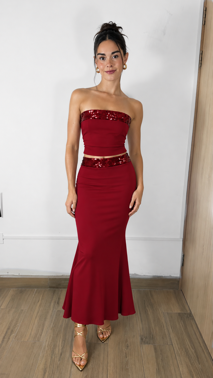 FALDA MAXI DE PUNTO CON CINTURA DE LENTEJUELAS BURGUNDY