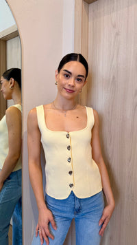 TOP KNIT AMARILLO CON BOTONES